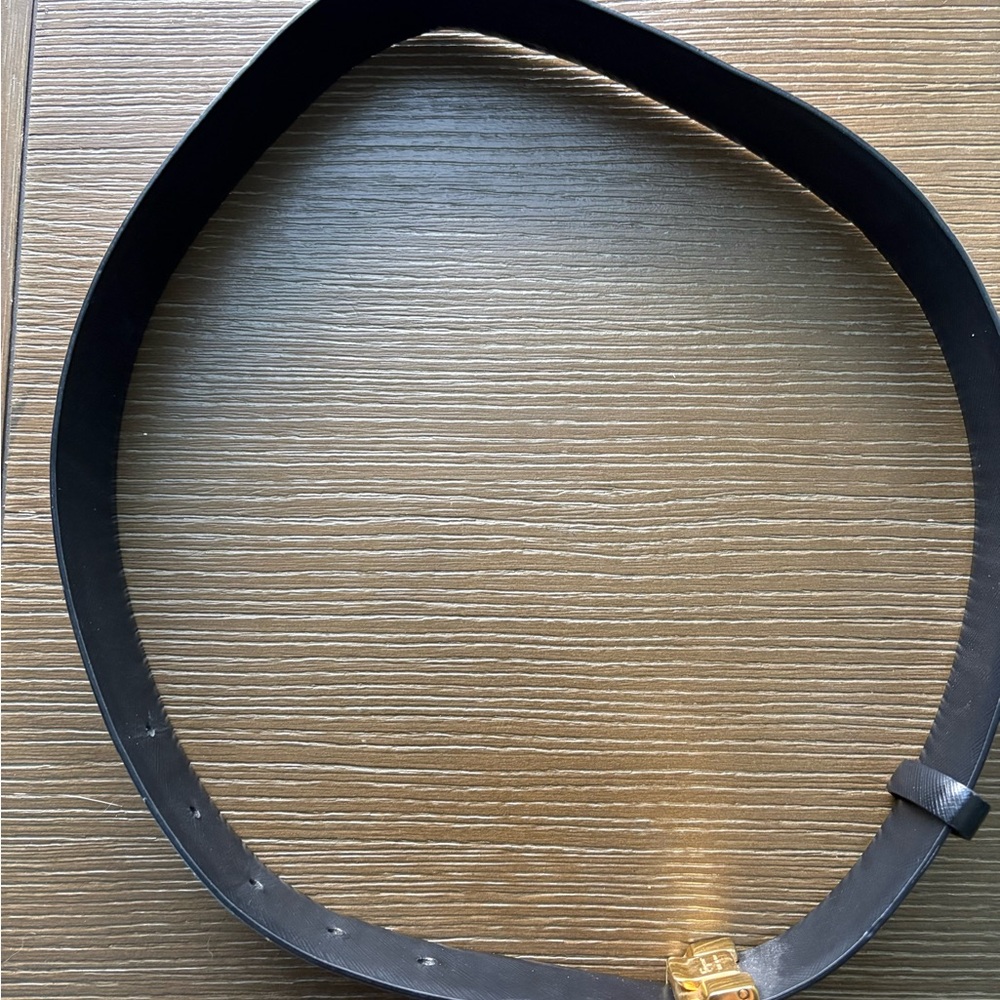 Salvatore Ferragamo Black and Tan Leather Belt with Gold Gancini Buckle - Picture 3 of 3